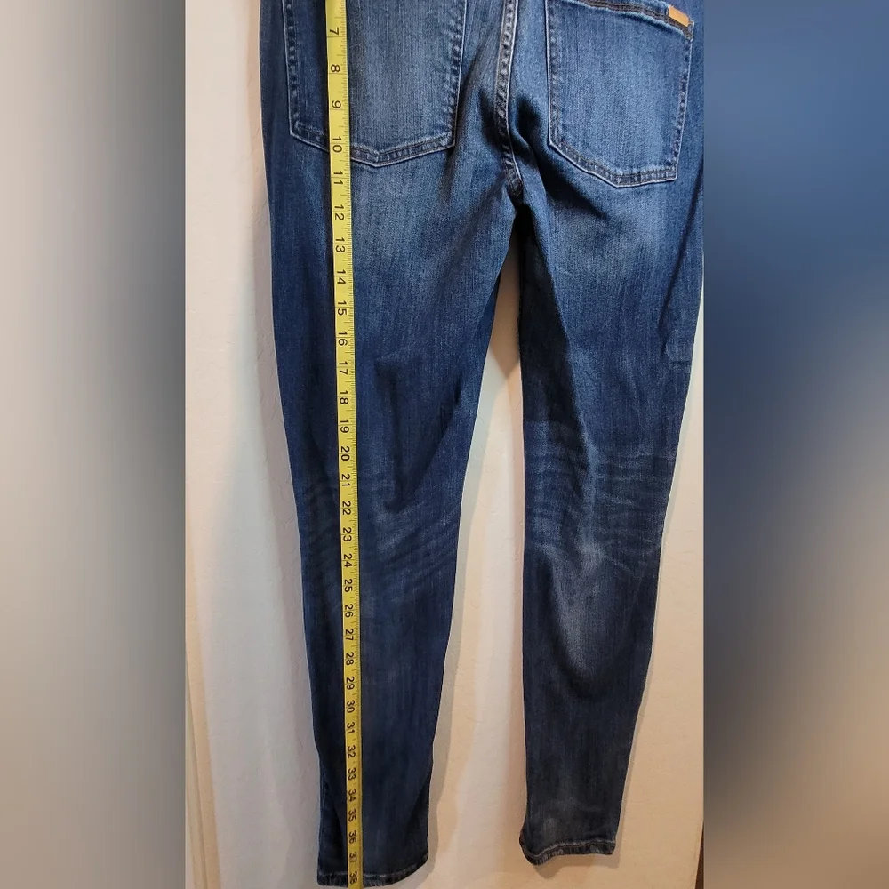 White House Black Market Blue Straight Leg Jeans with Vintage Fade